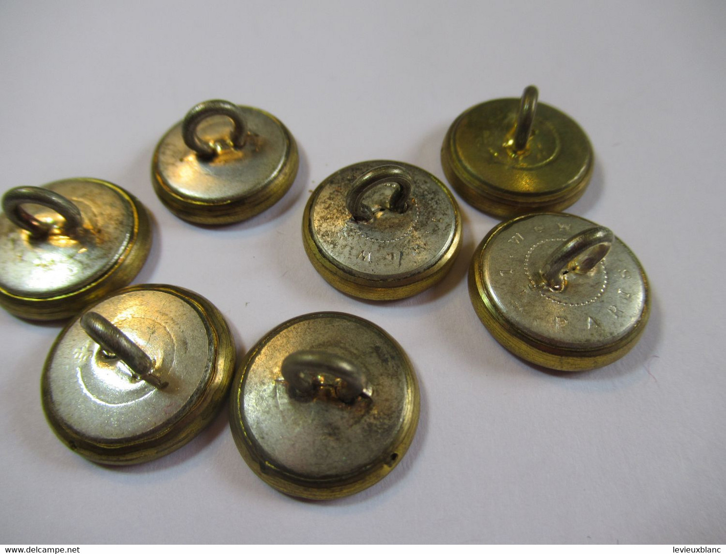 7-Boutons D'uniforme /Banque/B N P /Banque Nationale De Paris / Doré /Ancre & Grenade/Vers 1970      BOUT220 - Buttons