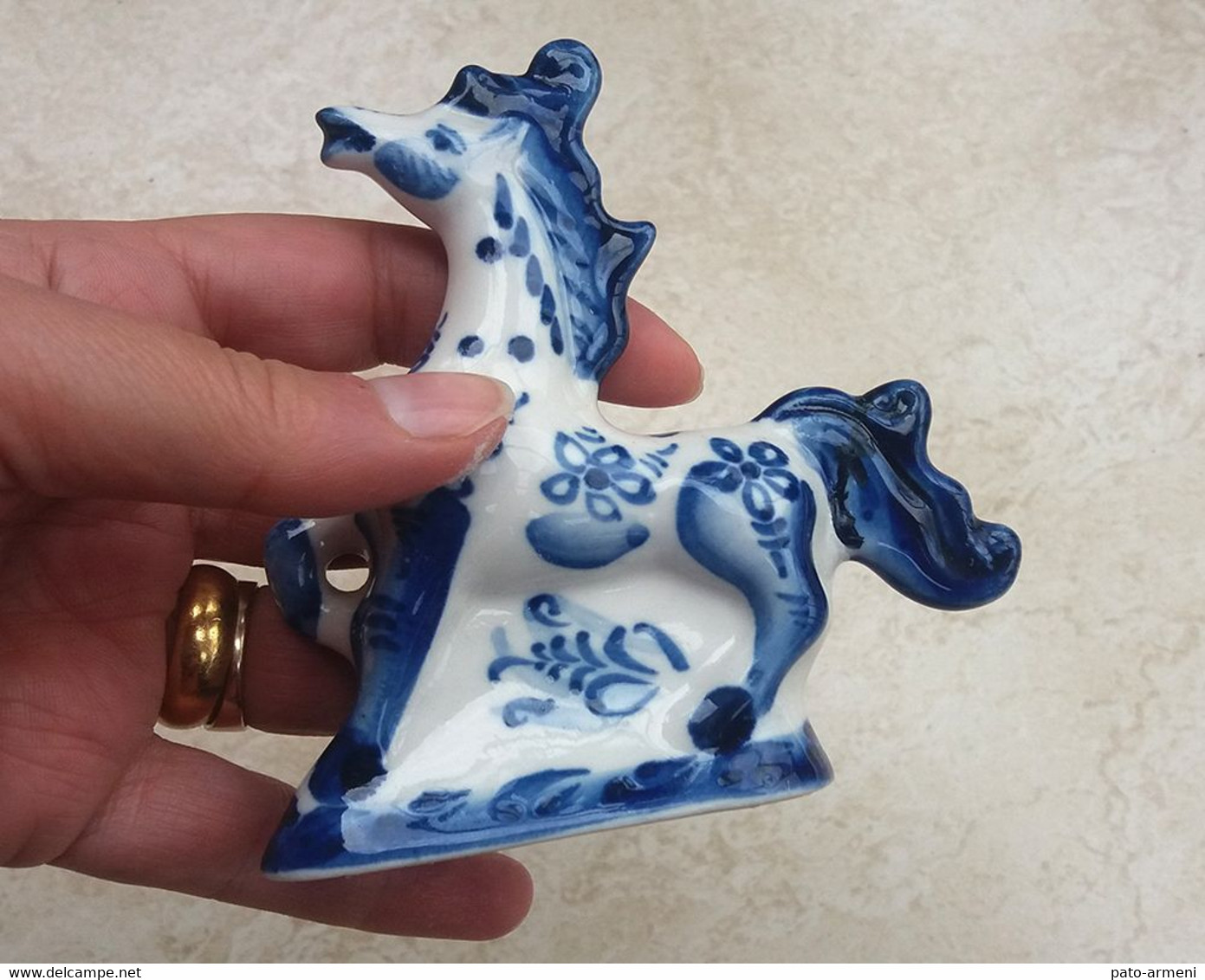 Vintage Figurine de Cheval Gzhel Porcelaine, Porcelaine Russe, Gzhel Porcelaine Céramique