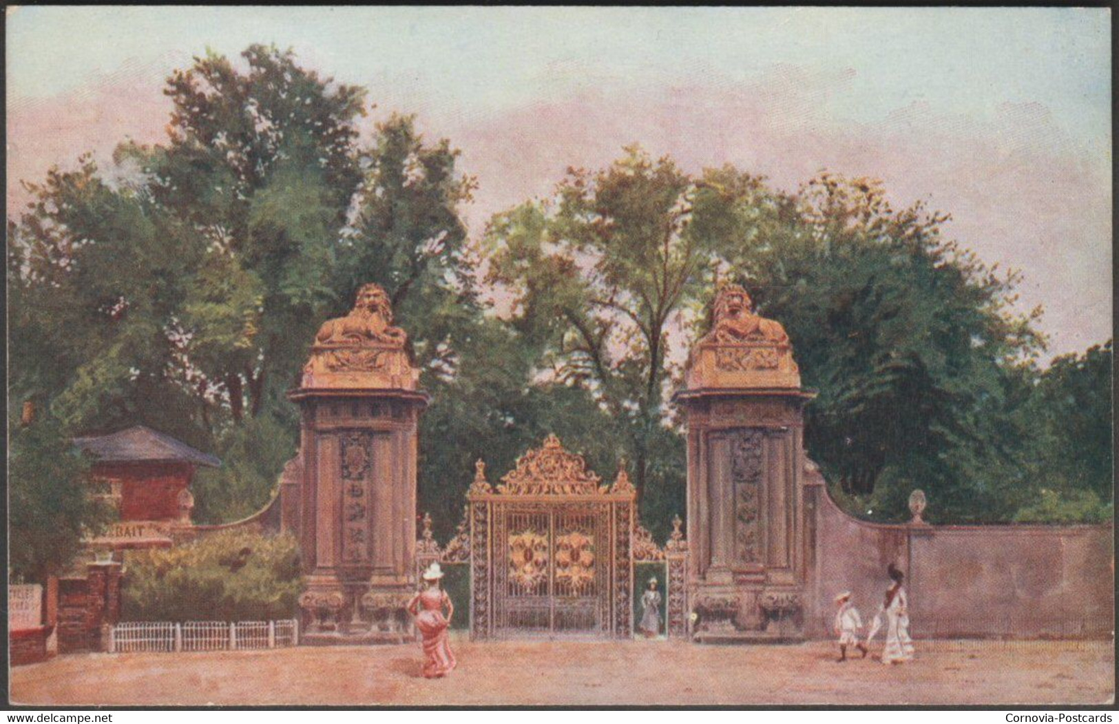 The Lion Gates, Hampton Court Palace, Surrey, C.1905 - Gale & Polden Postcard - Hampton Court