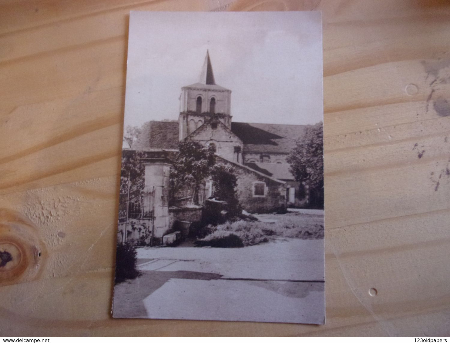 ♥️  86 LENCLOITRE  1957  L EGLISE  EDIT MME JOUBERT - Lencloitre