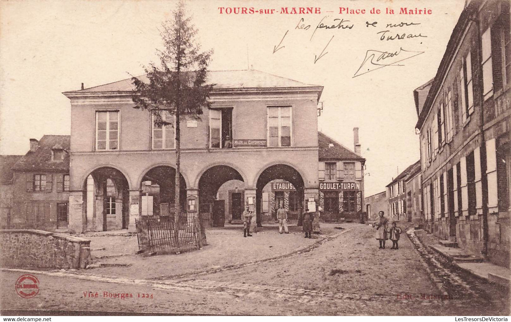 CPA Tours Sur Marne - Place De La Mairie - Visé Bourges - Animé - Other & Unclassified