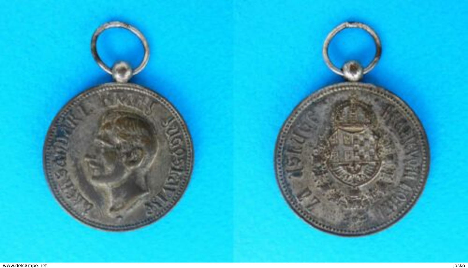 KINGDOM OF YUGOSLAVIA - ZA USLUGE KRALJEVOM DOMU ALEKSANDAR I Vintage Medal * King Alexander I Of Yugoslavia Serbia - Royal / Of Nobility