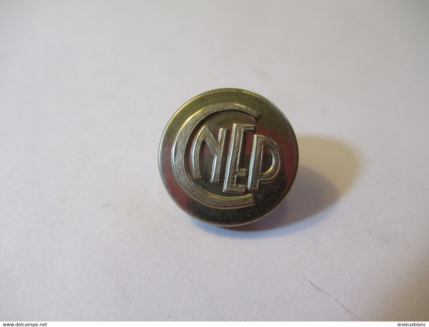 2-Boutons D'uniforme/Banque/C N E P/Comptoir National D'Escompte De Paris// 1,6  Cm /Vers 1960      BOUT224 - Bottoni