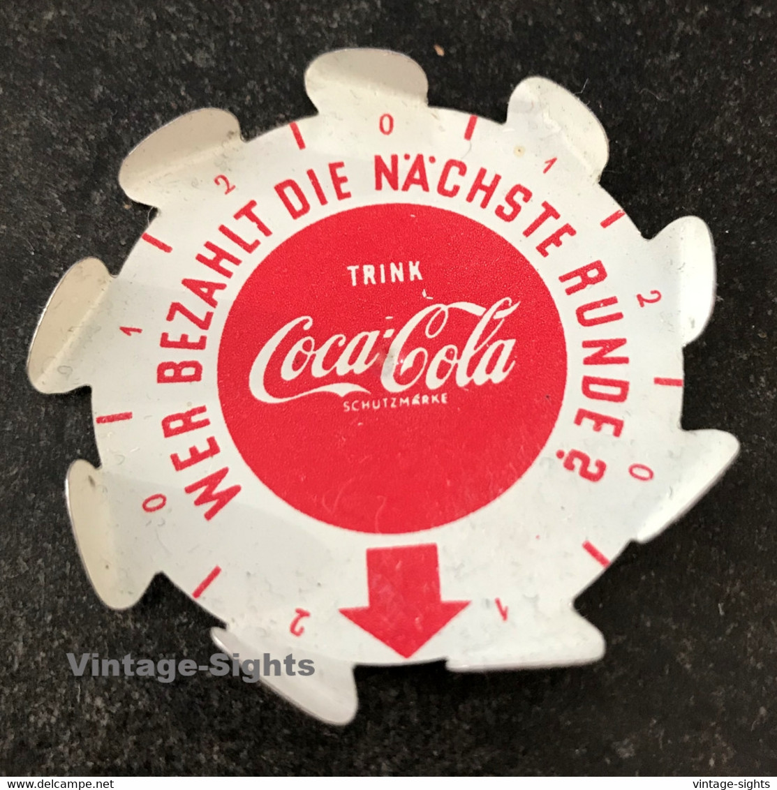 Coca-Cola Spinning Top: Who Pays The Next Round? (Vintage Advertisement Gimmick ~ 1950s) - Sonstige & Ohne Zuordnung