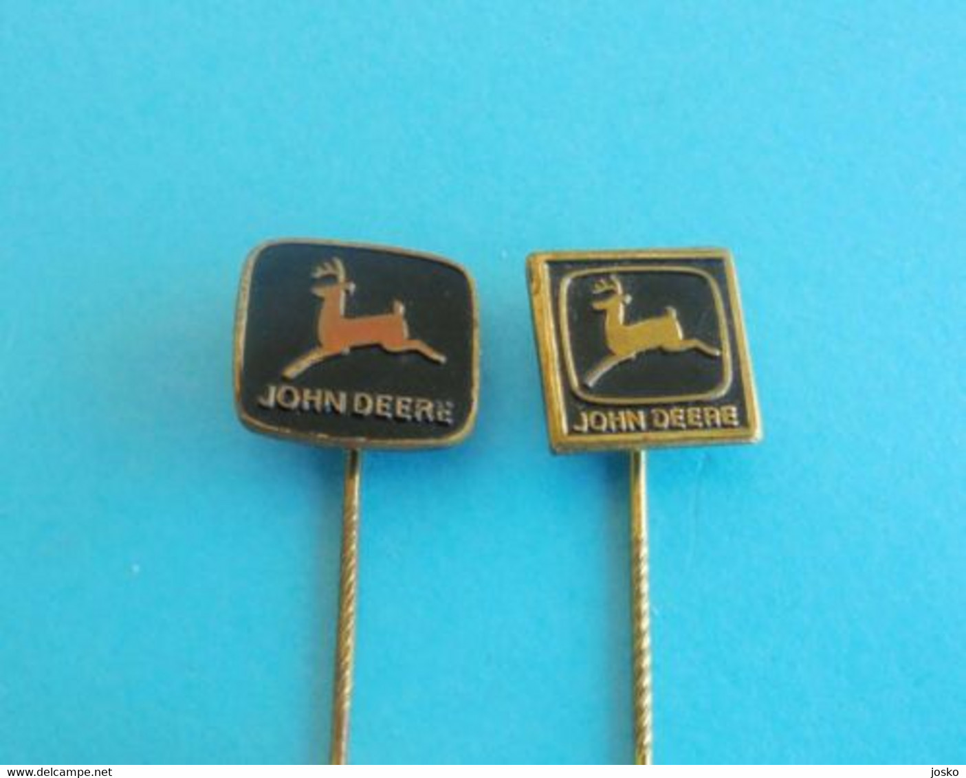 JOHN DEERE Tractors - Nice Rare Lot Of 2. Vintage Pins * Tractor Pin Badge Tracteur Traktor Trattore - Transports