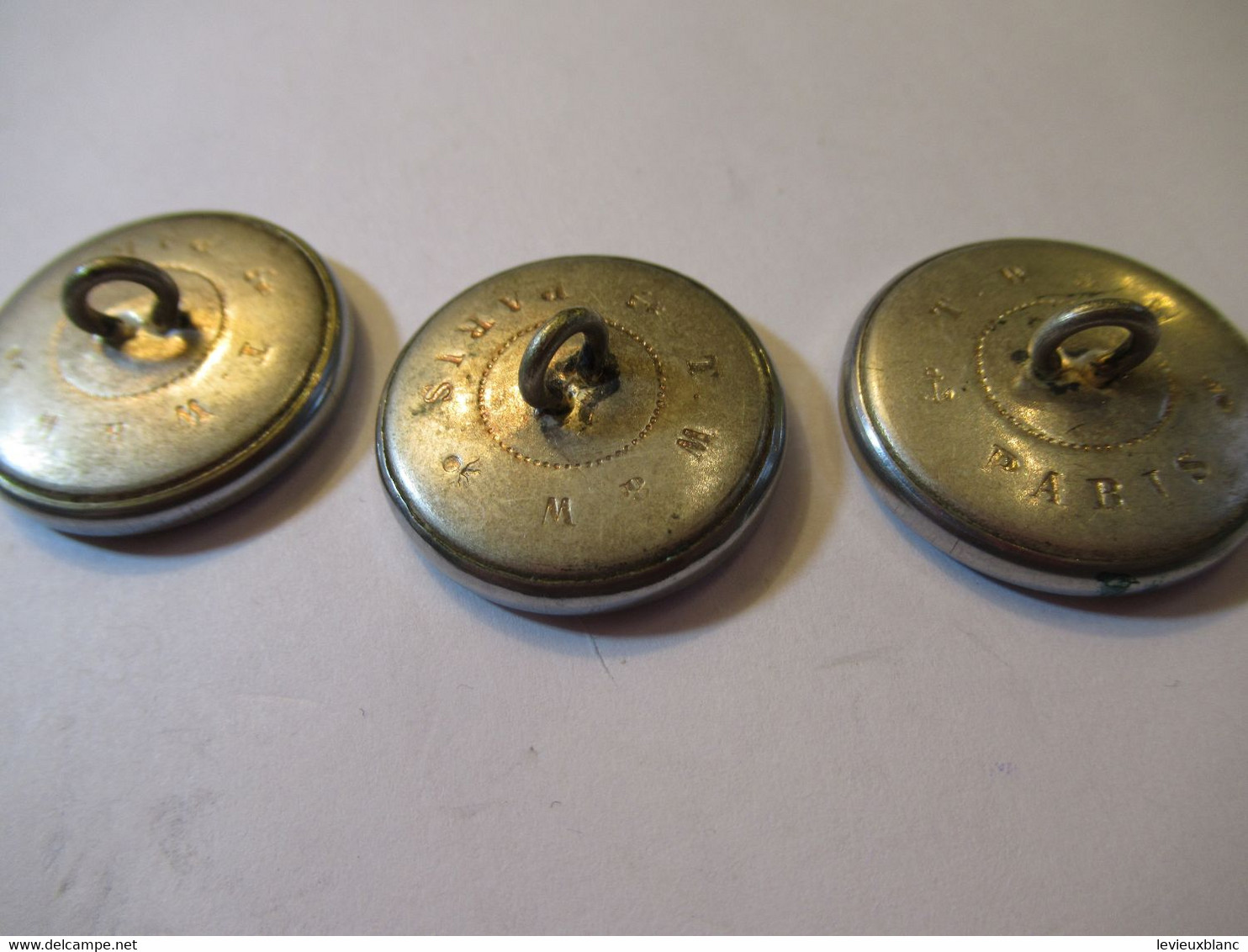 3-Boutons D'uniforme/Banque/C N E P/Comptoir National D'Escompte De Paris/T W &W Paris/ 2,1 Cm /Vers 1960      BOUT226 - Buttons