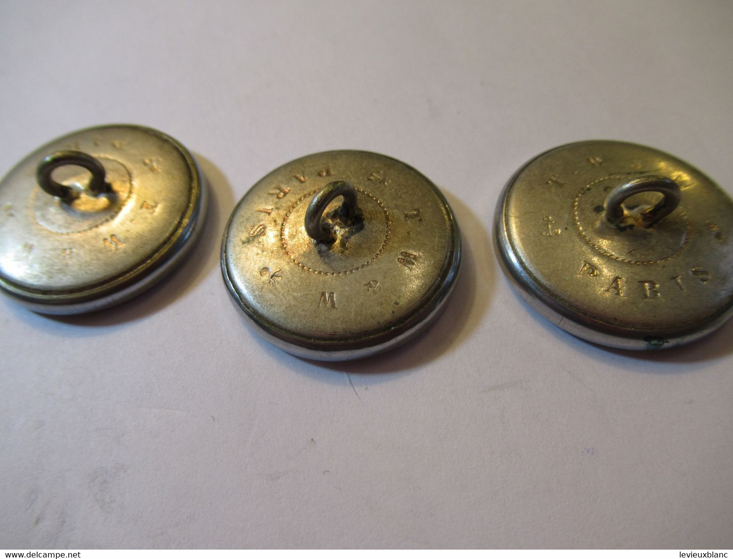 3-Boutons D'uniforme/Banque/C N E P/Comptoir National D'Escompte De Paris/T W &W Paris/ 2,1 Cm /Vers 1960      BOUT226 - Botones