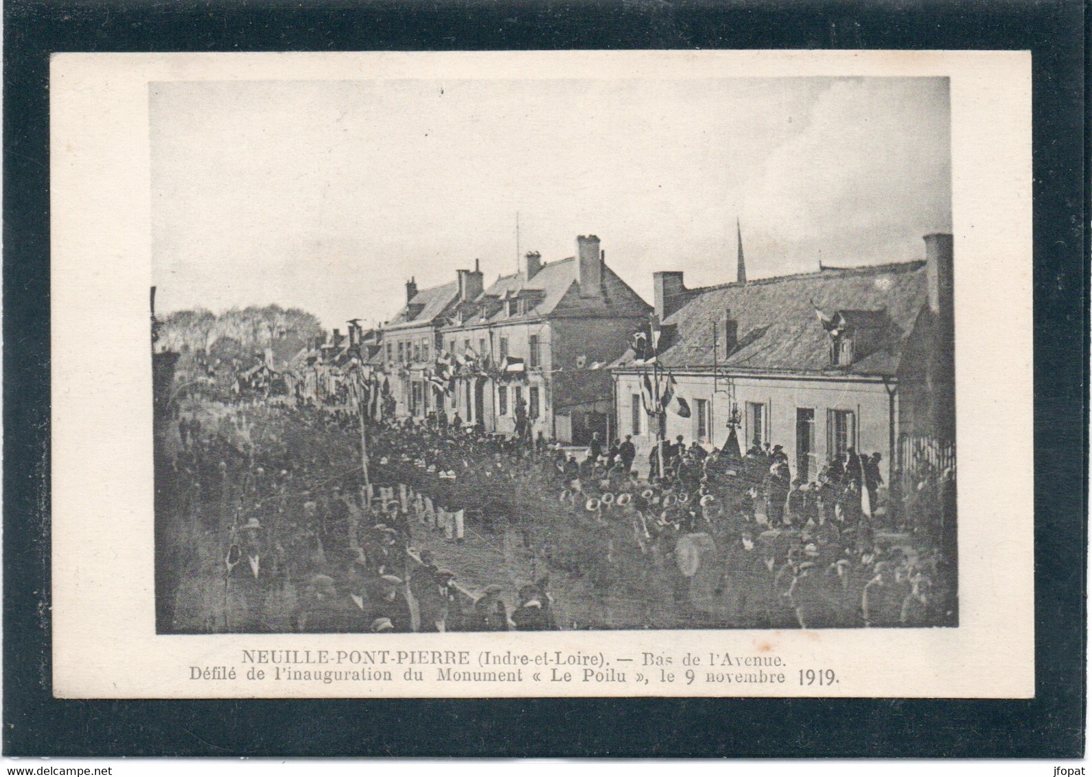 37 INDRE ET LOIRE - NEUILLE PONT PIERRE Bas De L'Avenue, Défilé (voir Description) - Neuillé-Pont-Pierre