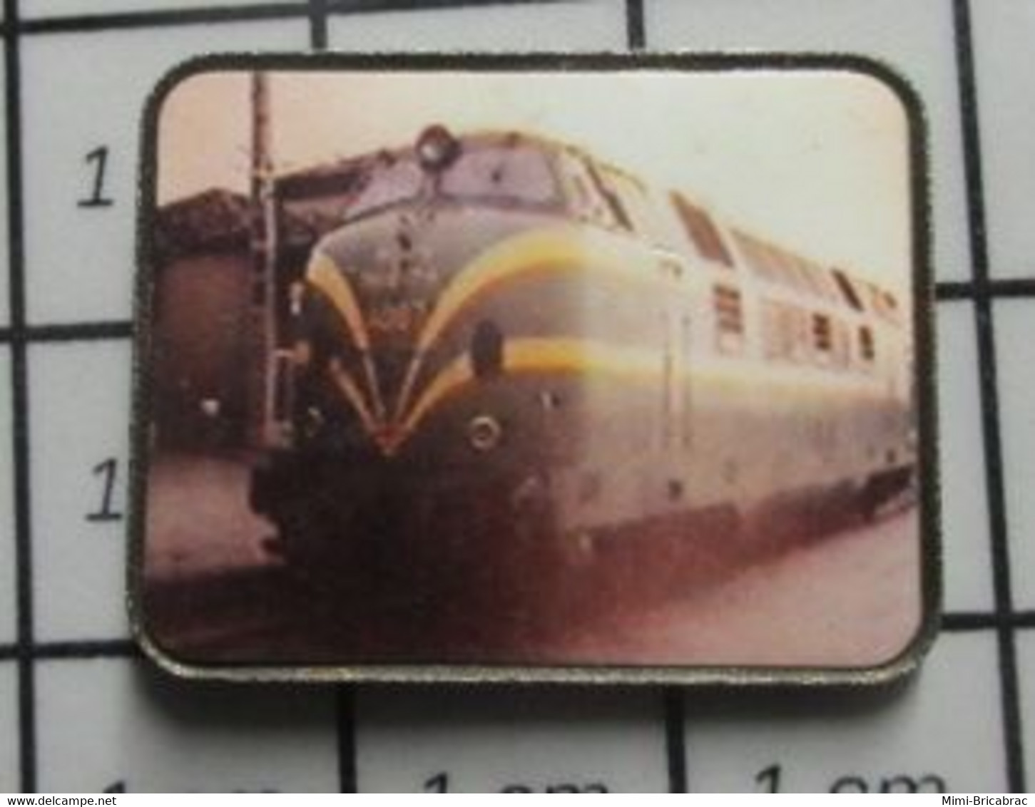 SP05 Pin's Pins / Beau Et Rare / TRANSPORTS / LOCOMOTIVE A IDENTIFIER PHOTO COULEUR - Transports