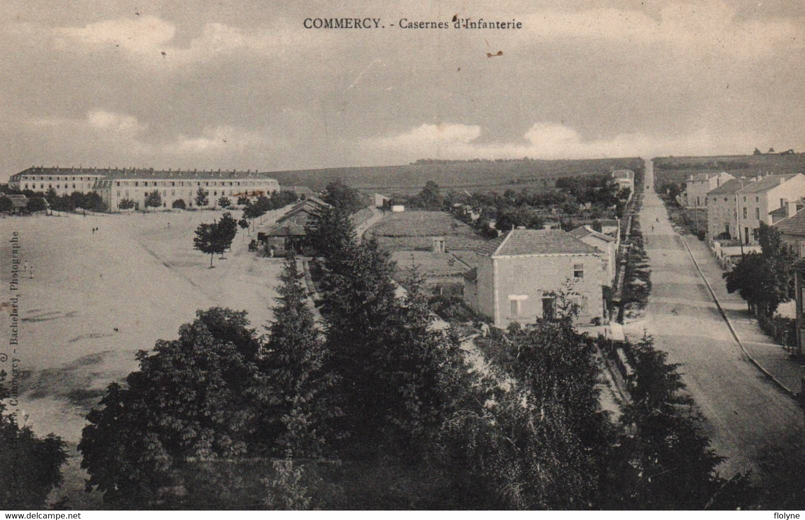 Commercy - La Caserne Militaire D'infanterie - Militaria - Commercy