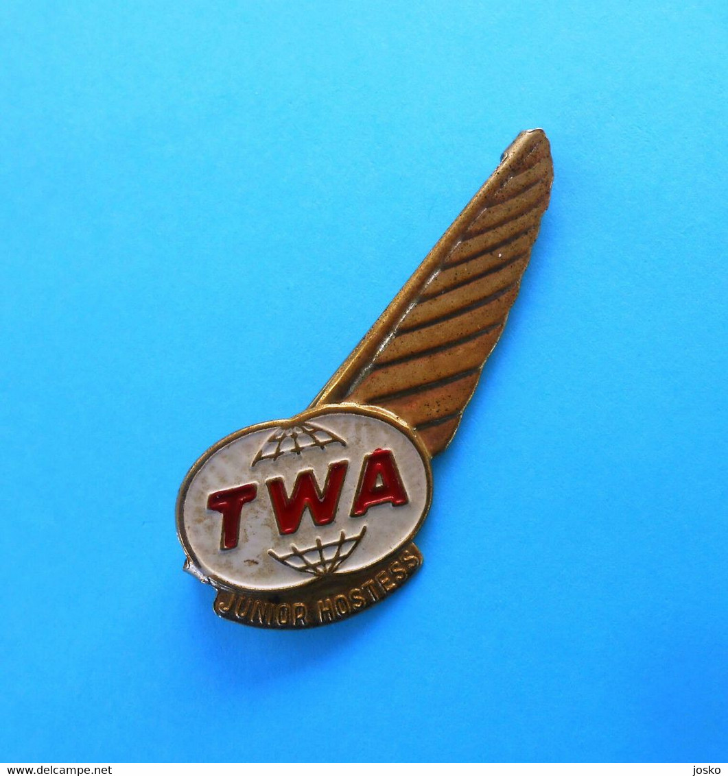 TWA (Trans World Airlines) Junior Hostess * Vintage Large Metal Tin Wings Badge Airways Airline Air Company USA - Personeelsbadges