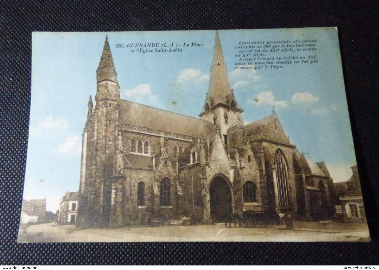 44  GUERANDE (LOIRE-INFERIEURE) - LA PLACE ET L'EGLISE ST AUBIN - Guérande