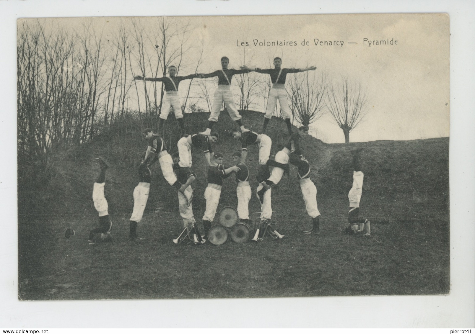 VENAREY LES LAUMES - Les Volontaires De Venarcy - Pyramide - Venarey Les Laumes