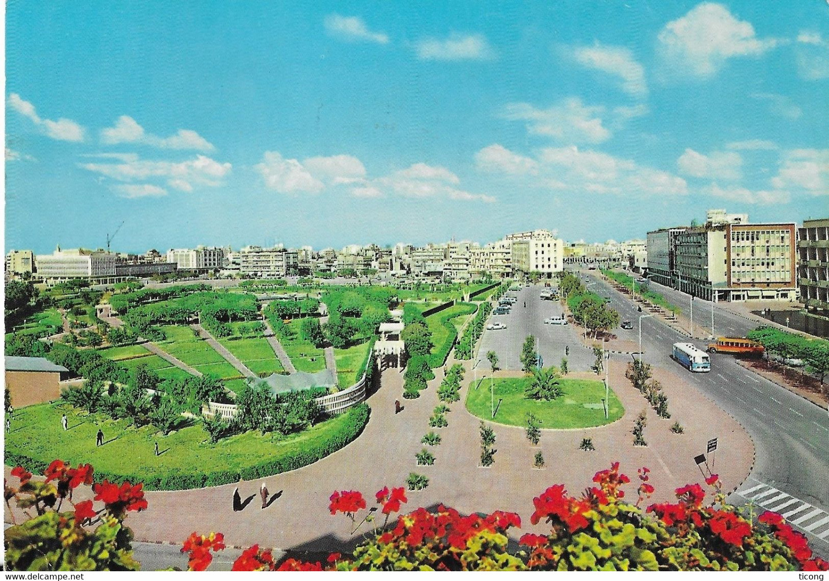 KOWEIT KUWAIT - RUE FAHD AL-SALEM, JARDIN PUBLIC DE KUWAIT - VOYAGEE EN 1967 POUR PARIS ( VOIR LES SCANNERS ) - Koeweit