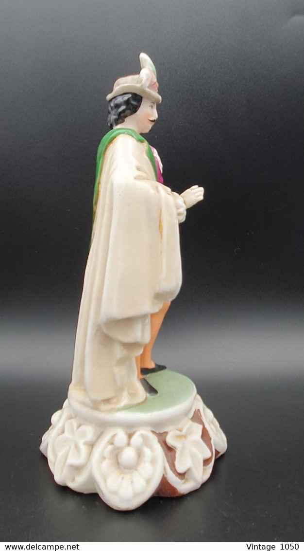 ✅➡️Statuette Figurine  GENTILHOMME Porcelaine De Bruxelles XIXe Ht 19.5cm  #220421 - Otros & Sin Clasificación