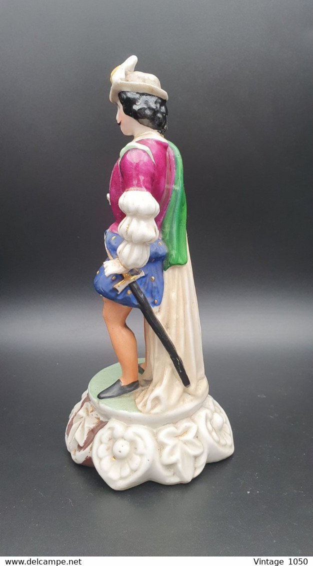 ✅➡️Statuette Figurine  GENTILHOMME Porcelaine De Bruxelles XIXe Ht 19.5cm  #220421 - Andere & Zonder Classificatie