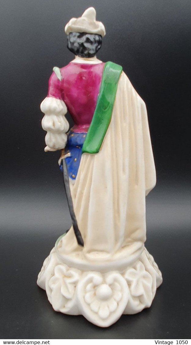 ✅➡️Statuette Figurine  GENTILHOMME Porcelaine De Bruxelles XIXe Ht 19.5cm  #220421 - Autres & Non Classés