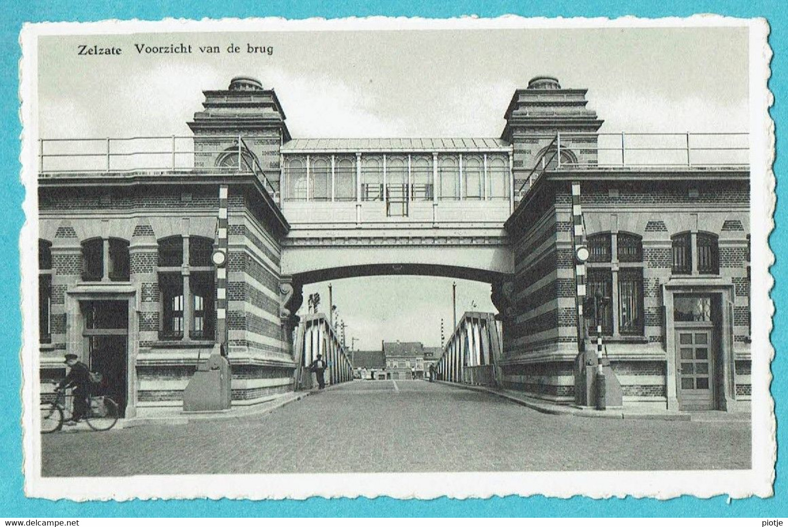 * Zelzate - Selzaete (Oost Vlaanderen) * (Uitgever Huis Blondine) Voorzicht Van De Brug, Pont, Bridge, Animée, Vélo - Zelzate