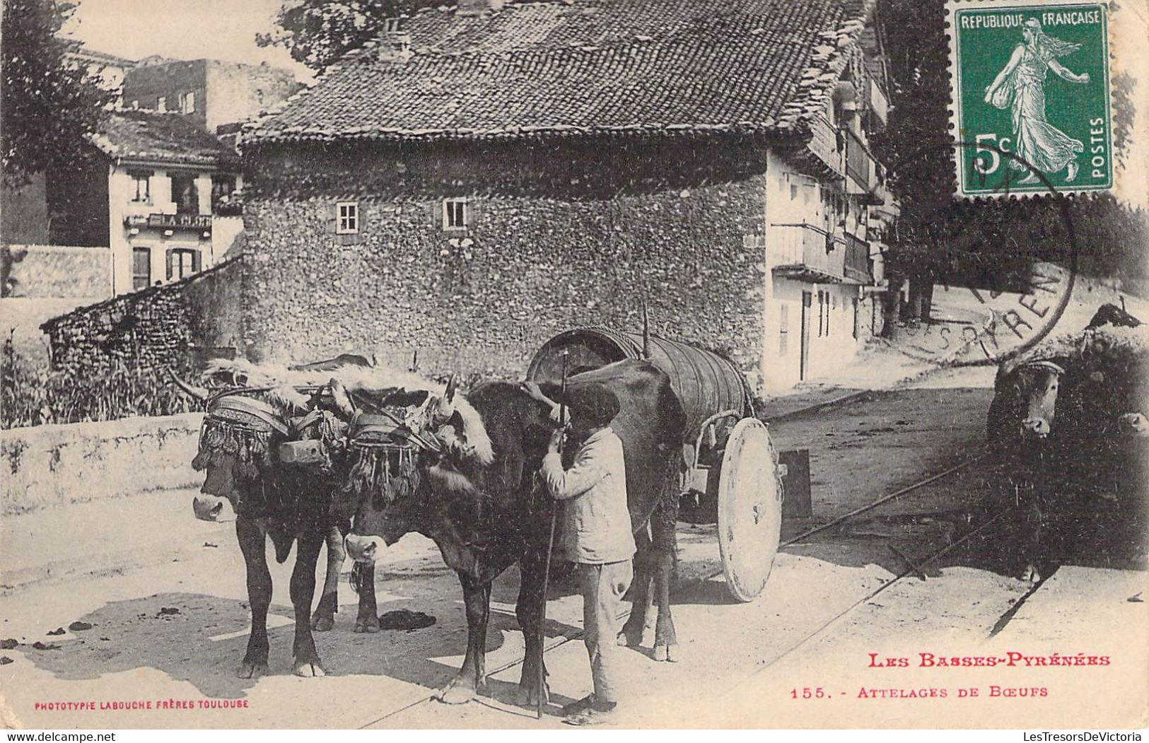 CPA Thèmes - Agriculture - Les Basses Pyrénées - Attelage De Boeufs - Phototypie Labouche Frères - Oblit. Basse Pyrénées - Teams