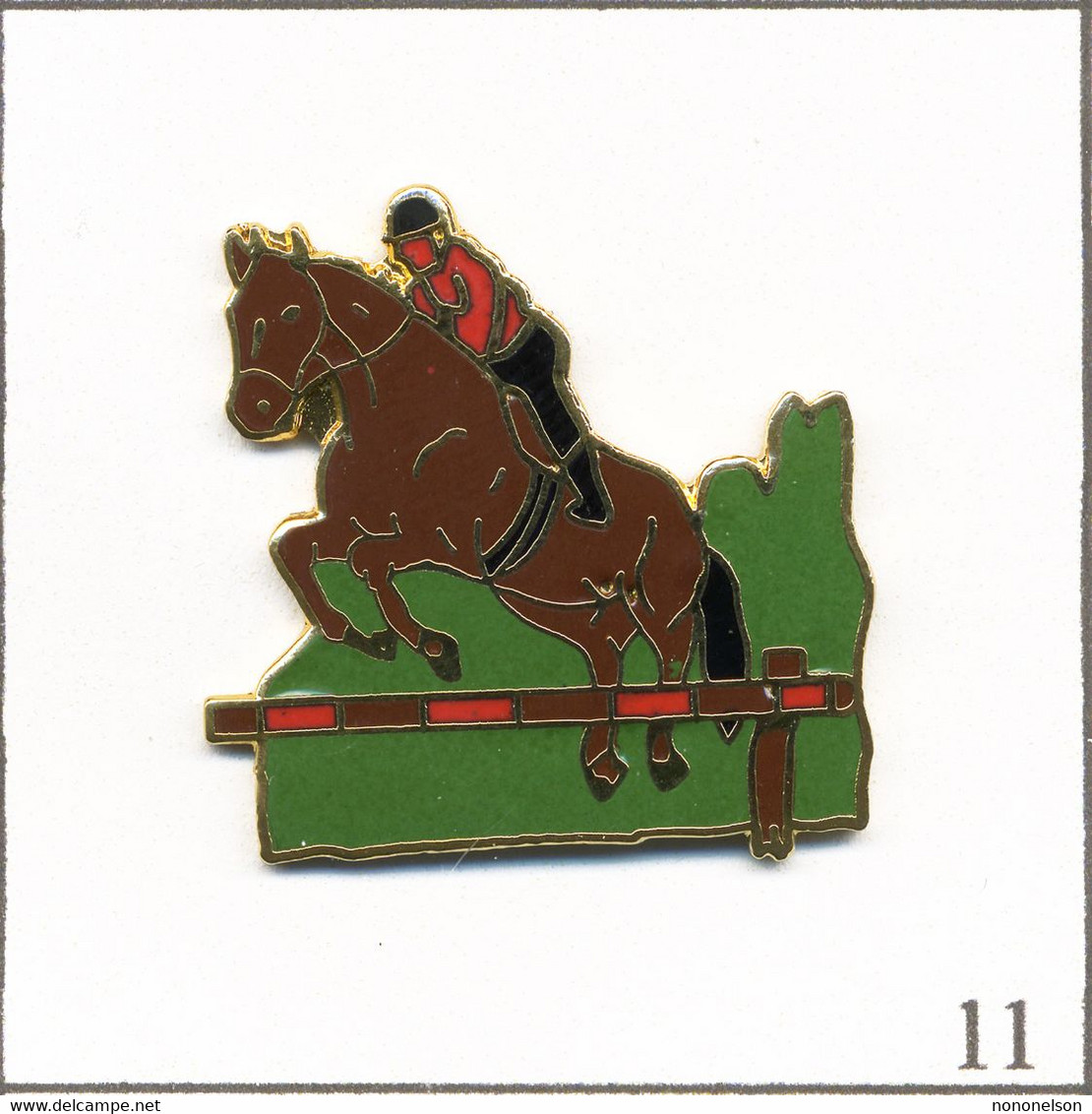 Pin's Sport - Equitation / Saut D’Obstacle. Estampillé ® Aud Mcv. Numéroté N# 450. EGF. T903-11 - Animaux