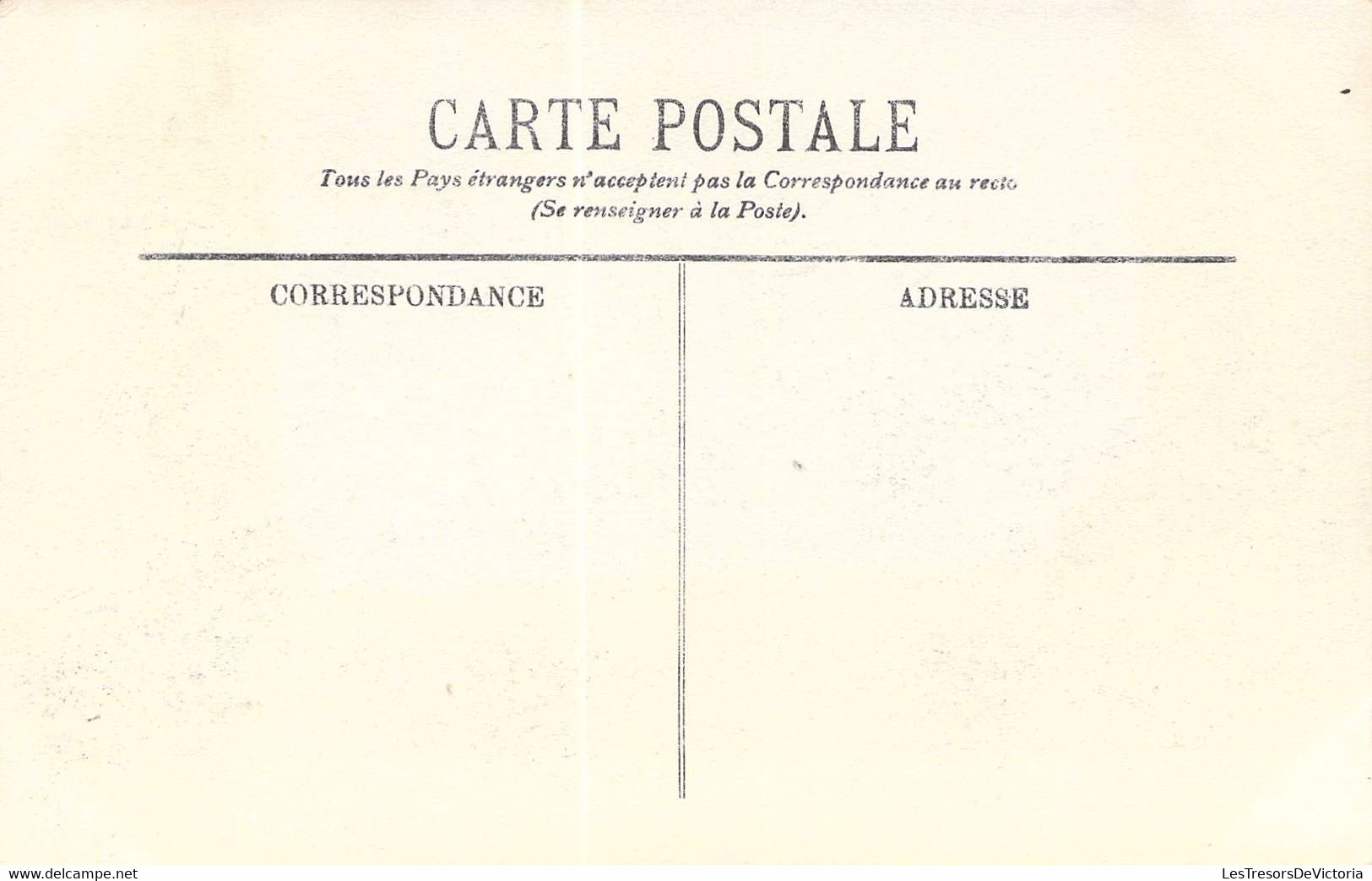 CPA Politique - Visite De S. M. Le Tsar à Cherbourg - S. M. La Tsarine Au Bras Du Président Arrive à La Digue - Branger - Evenementen