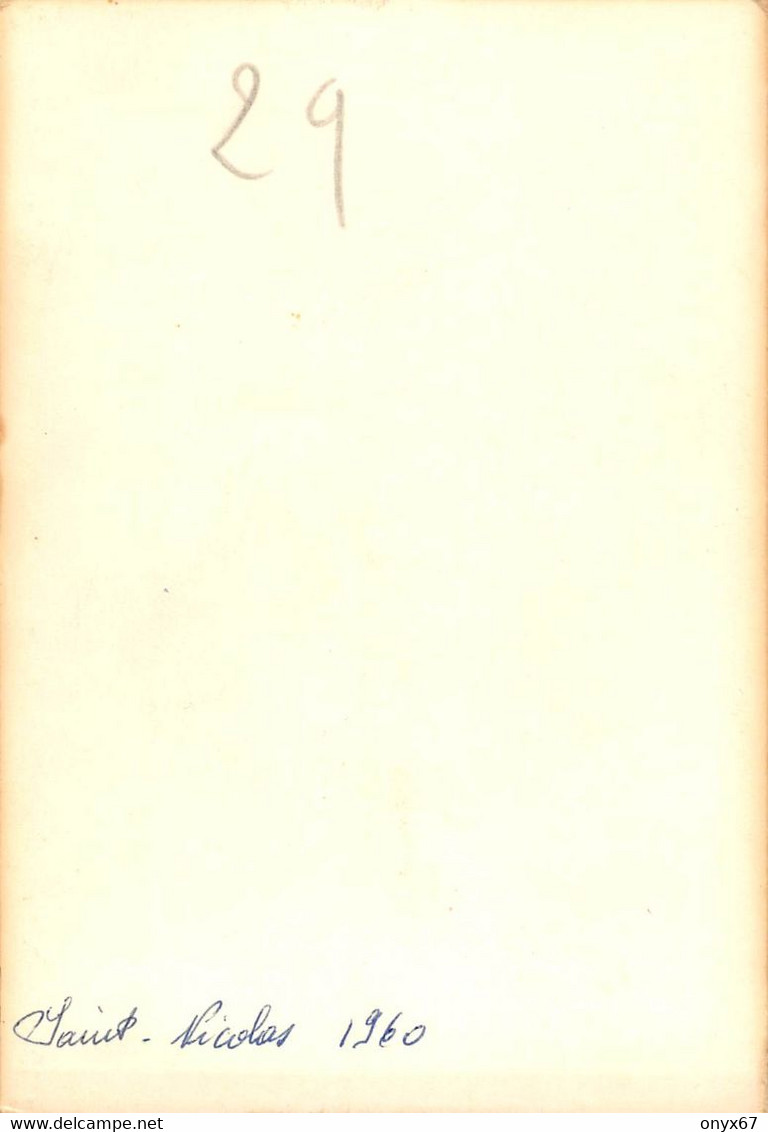 Carte Postale Photo   2 Jeunes Garçons Et  SAINT-NICOLAS - JOUET - PRENOM - FÊTE -  1960 - FORMAT 9 X 13 Cms - Nikolaus