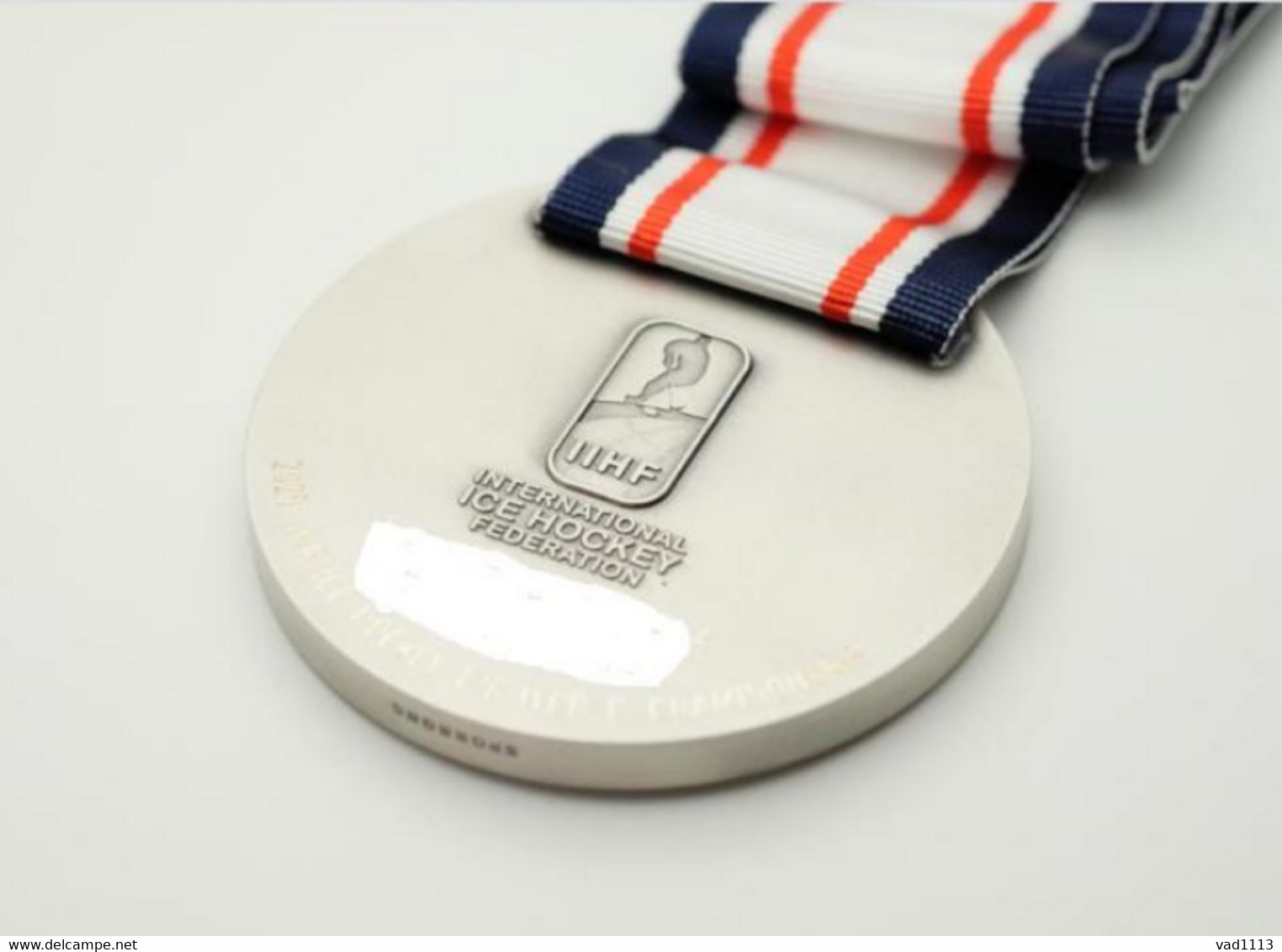 Official IIHF Medals From The Ice Hockey World Championship. - Sports D'hiver