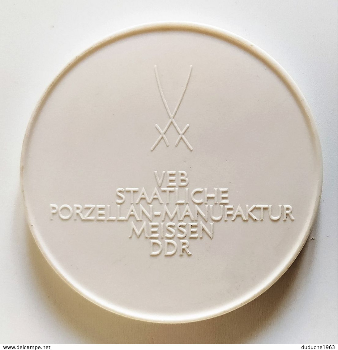 Médaille Porcelaine(porzellan) Meissen - Georgentor/Georgenbrau Dresde. 65mm - Sammlungen