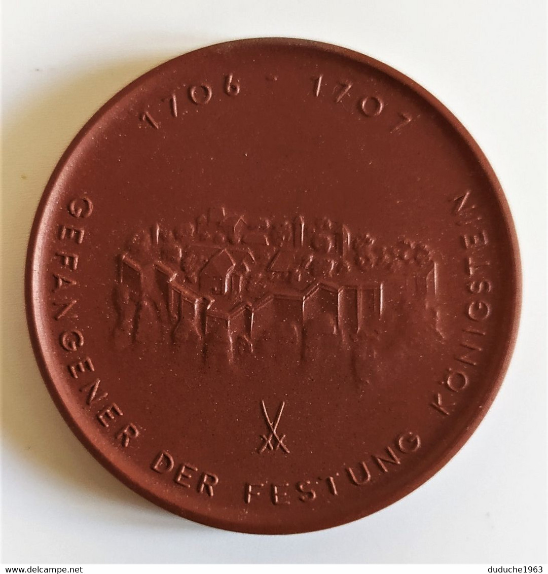 Médaille Porcelaine(porzellan) Meissen - J. F. Böttger - Königstein Dresde. 65mm - Verzamelingen
