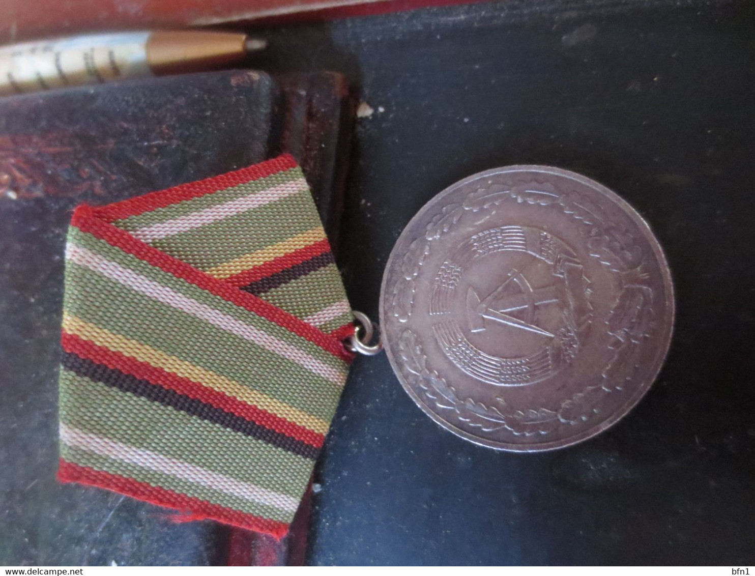 MEDAL FUR HERVORRAGENDE VERDIENSTE FOR MERIT (GERMANY) IN SILVER- PARFAIT ETAT - ARGENT - Allemagne