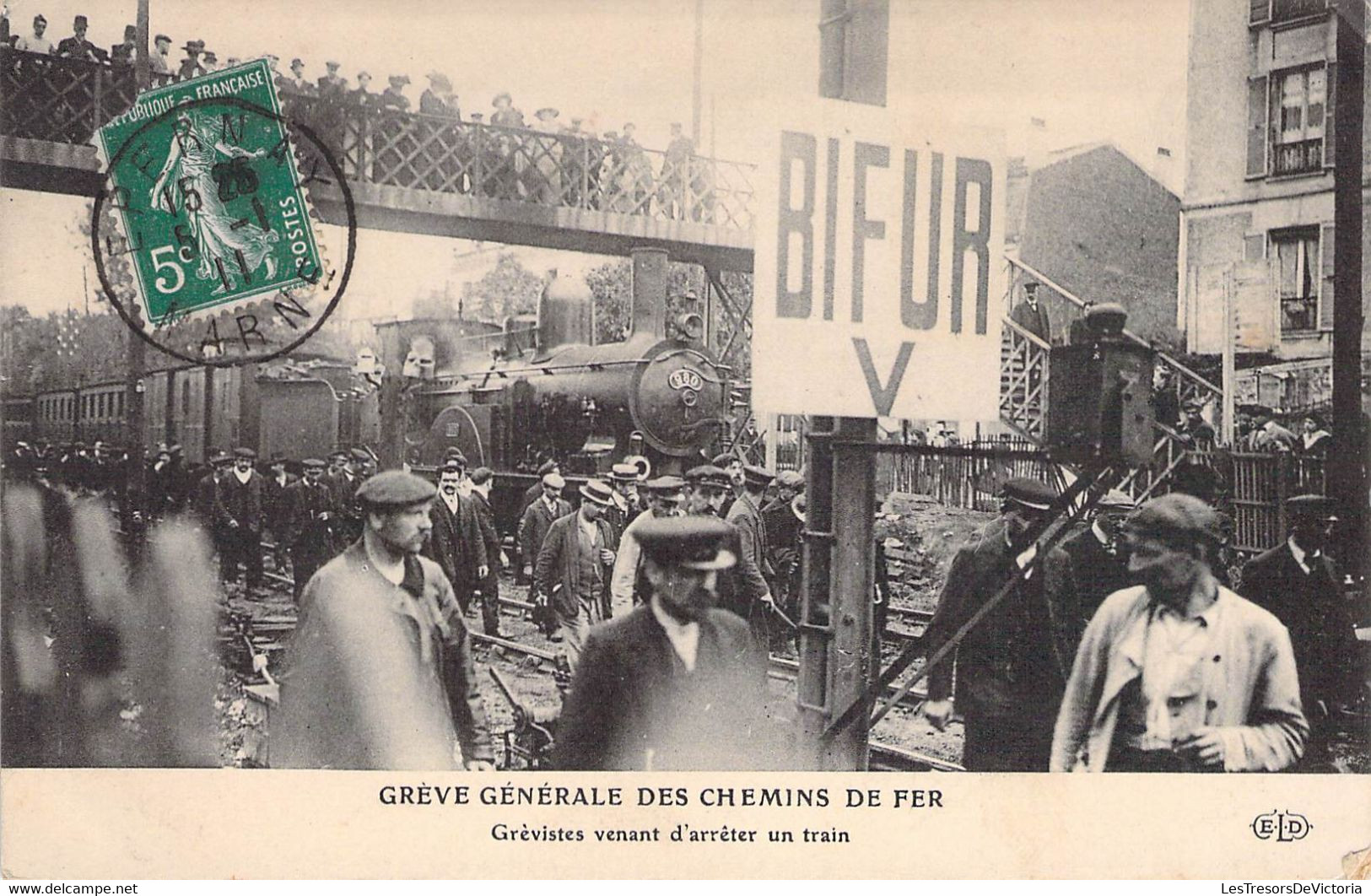 CPA Thèmes - Politique - Grève Générale Des Chemins De Fer - Grévistes Venant D'arrêter Un Train - Oblitérée Marne 1911 - Personnages
