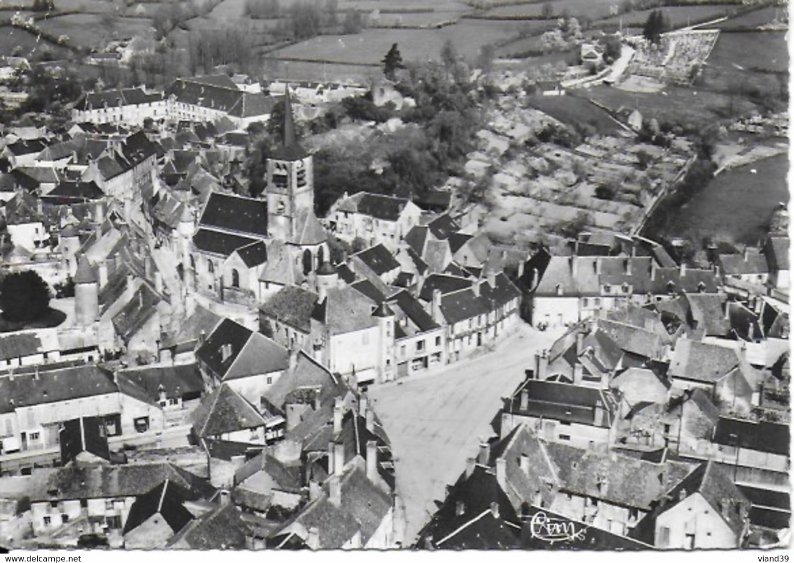 Moulins Engilbert. -  Vue Aérienne Sur L'église Et Le Vieux Château. -  Cachet Poste 1953 - Moulin Engilbert