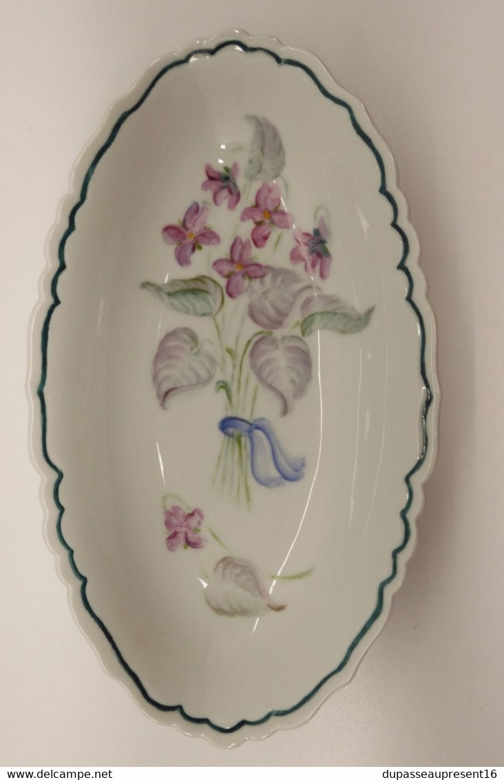 *JOLI PETIT PLAT RAVIER PORCELAINE De LIMOGES Décor Main MJ ROQUES Déco Table  E - Limoges (FRA)