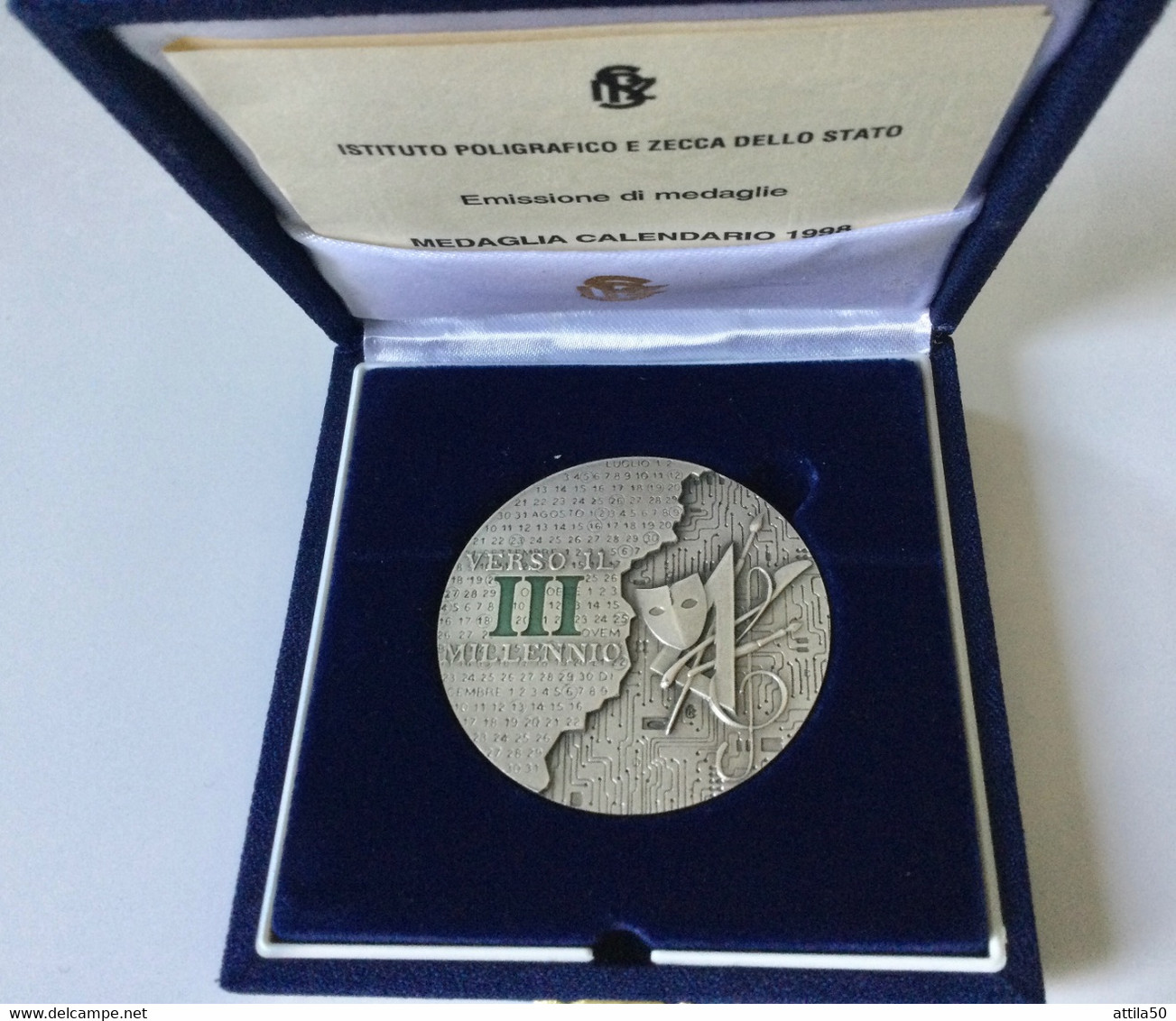 IPZS - CALENDARIO 1998 - Medaglia Argento 986/1000 Gr.52 Diam.50 Mm.Proof-  Anno 1998, Verso Il III Millennio . - Noodgeld