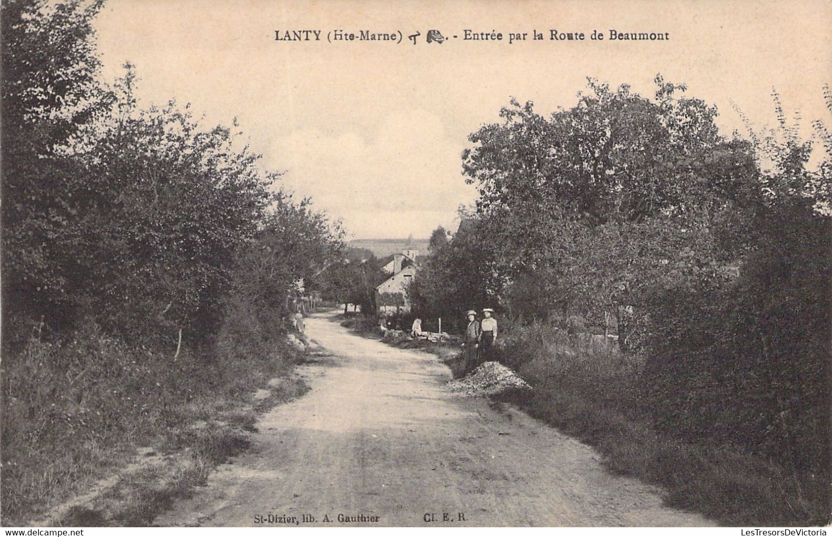 CPA FRANCE - 52 - LANTY - Entrée Par La Route De Beaumont - Cl ER - Sonstige & Ohne Zuordnung
