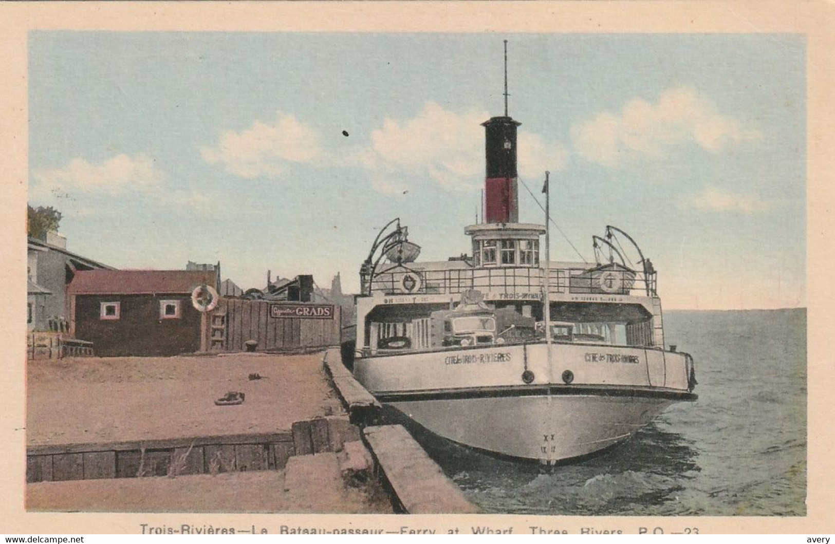 Le Bateau-passeur Trois-Rivieres, Quebec Ferry At Wharf - Trois-Rivières