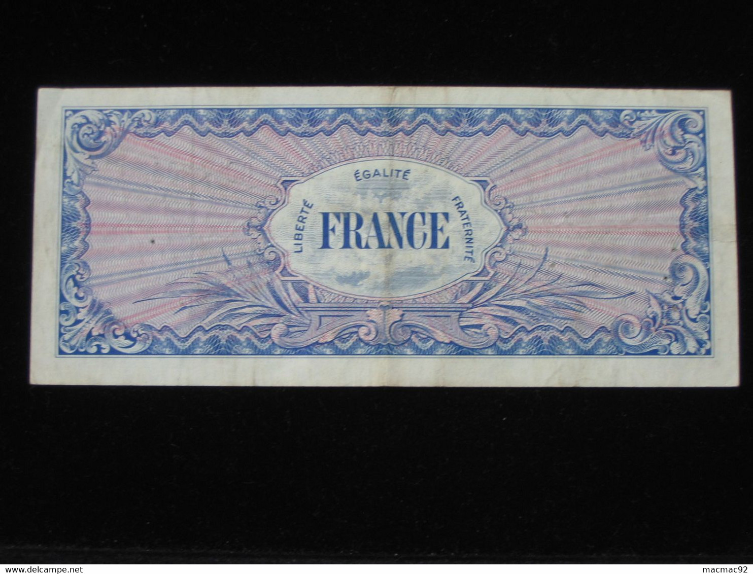 100 Francs - FRANCE - Sans Série - Billet Du Débarquement - Série De 1944 **** EN ACHAT IMMEDIAT ****. - 1945 Verso France