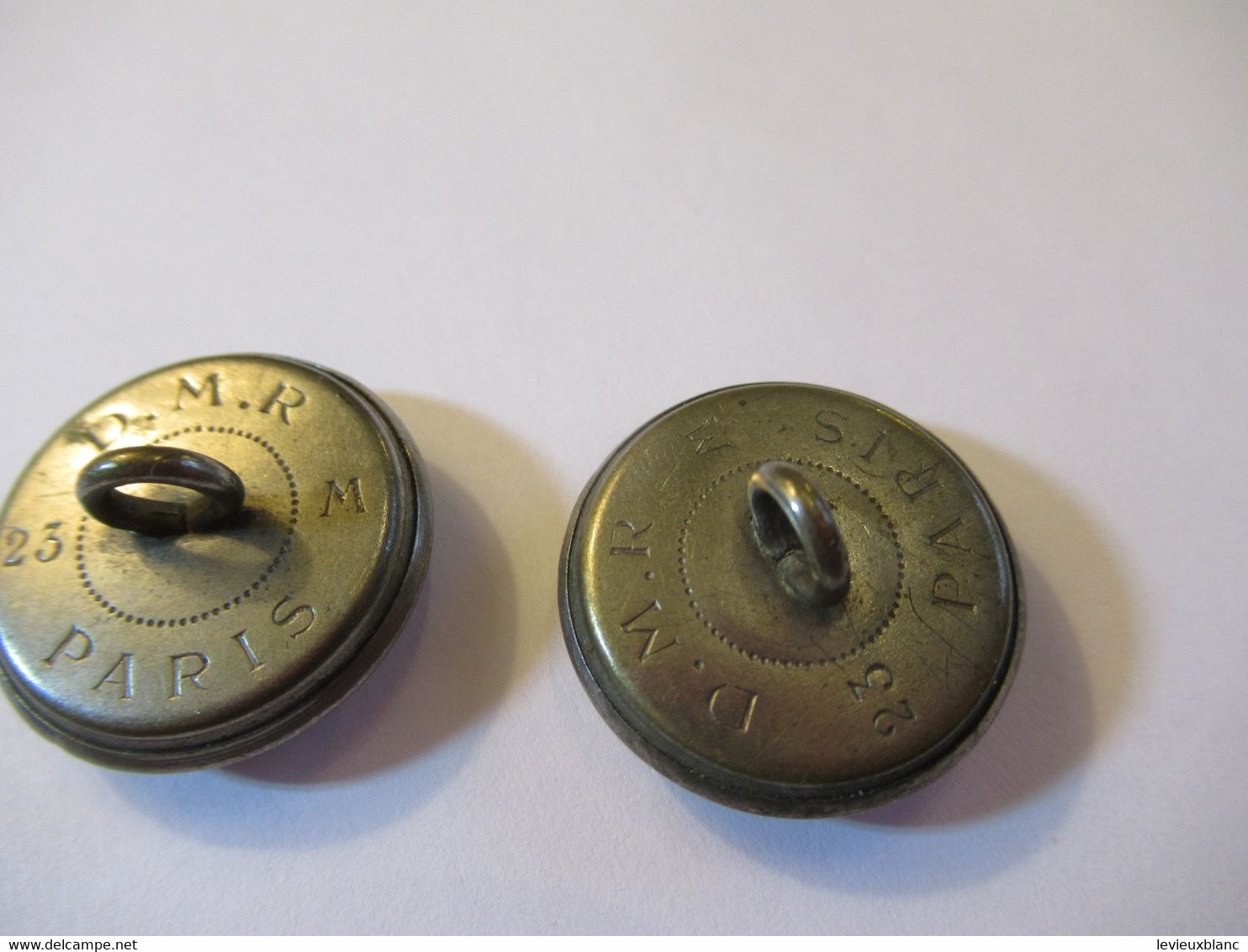 2 Boutons Anciens Bombés/ Poste/Uniforme/Postes Et Télégraphes/ Laiton Argenté/ DMR Paris /2,3 Cm/ Début XXéme   BOUT237 - Knöpfe