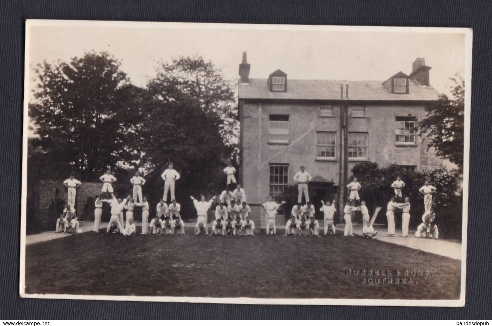 Carte Photo Russel & Sons Southsea Gymnastique Groupe Gymnastes En Juin 1931 (54278) - Southsea