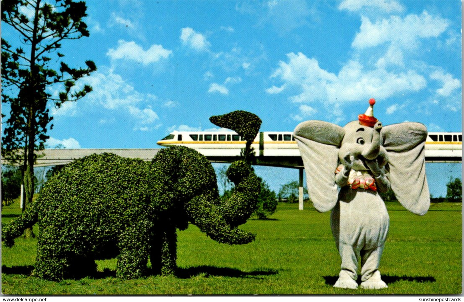 Florida Orlando Walt Disney World Dumbo Strolling Topiary Lane - Orlando