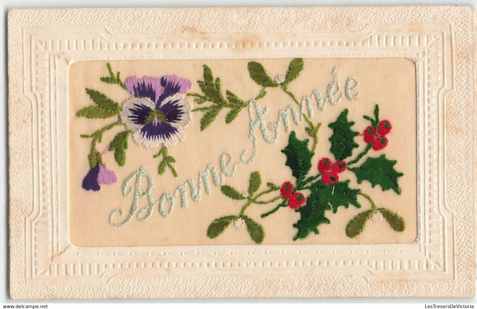 CPA Brodée - Fantaisie - Anniversaire - Pensées Gui Et Houx - Broderie - Bonne Année - Brodées