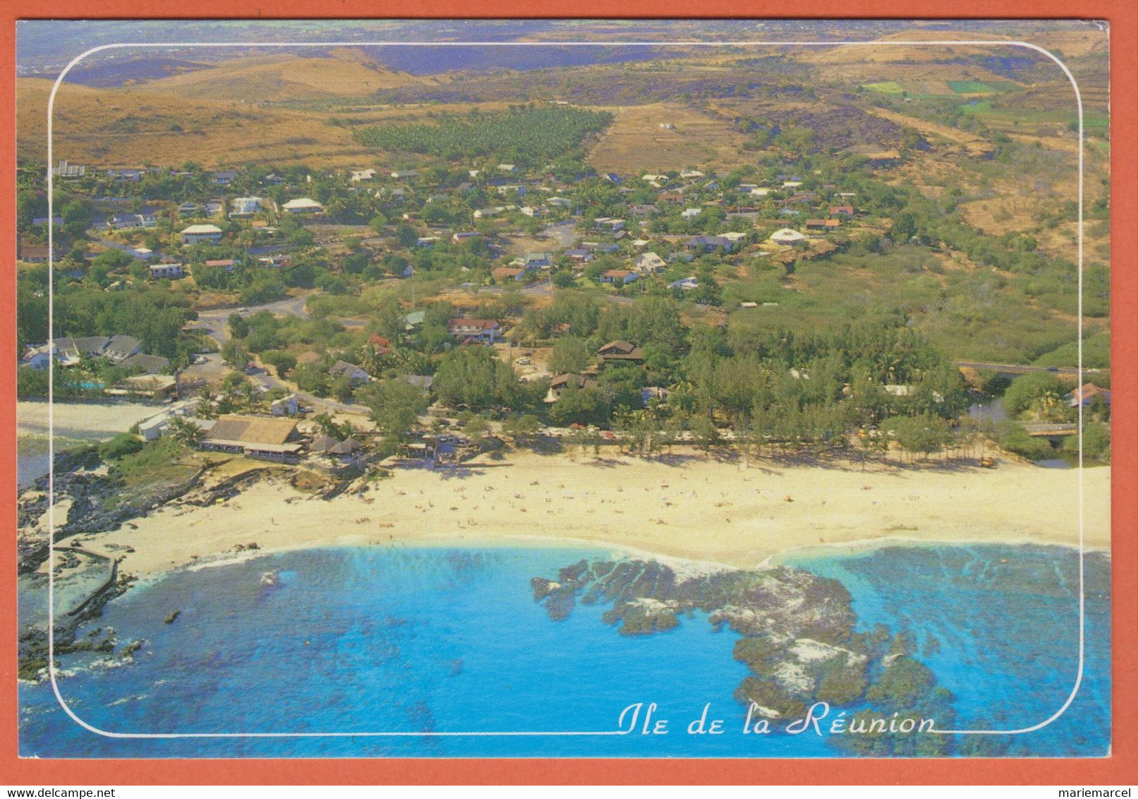 ILE DE LA RÉUNION - VUE AÉRIENNE DE SAINT GILLES LES BAINS-LE BOUCAN CANOT ET SON LAGON À L'EXTRÈME GAUCHE VUE SUR ..... - Autres & Non Classés