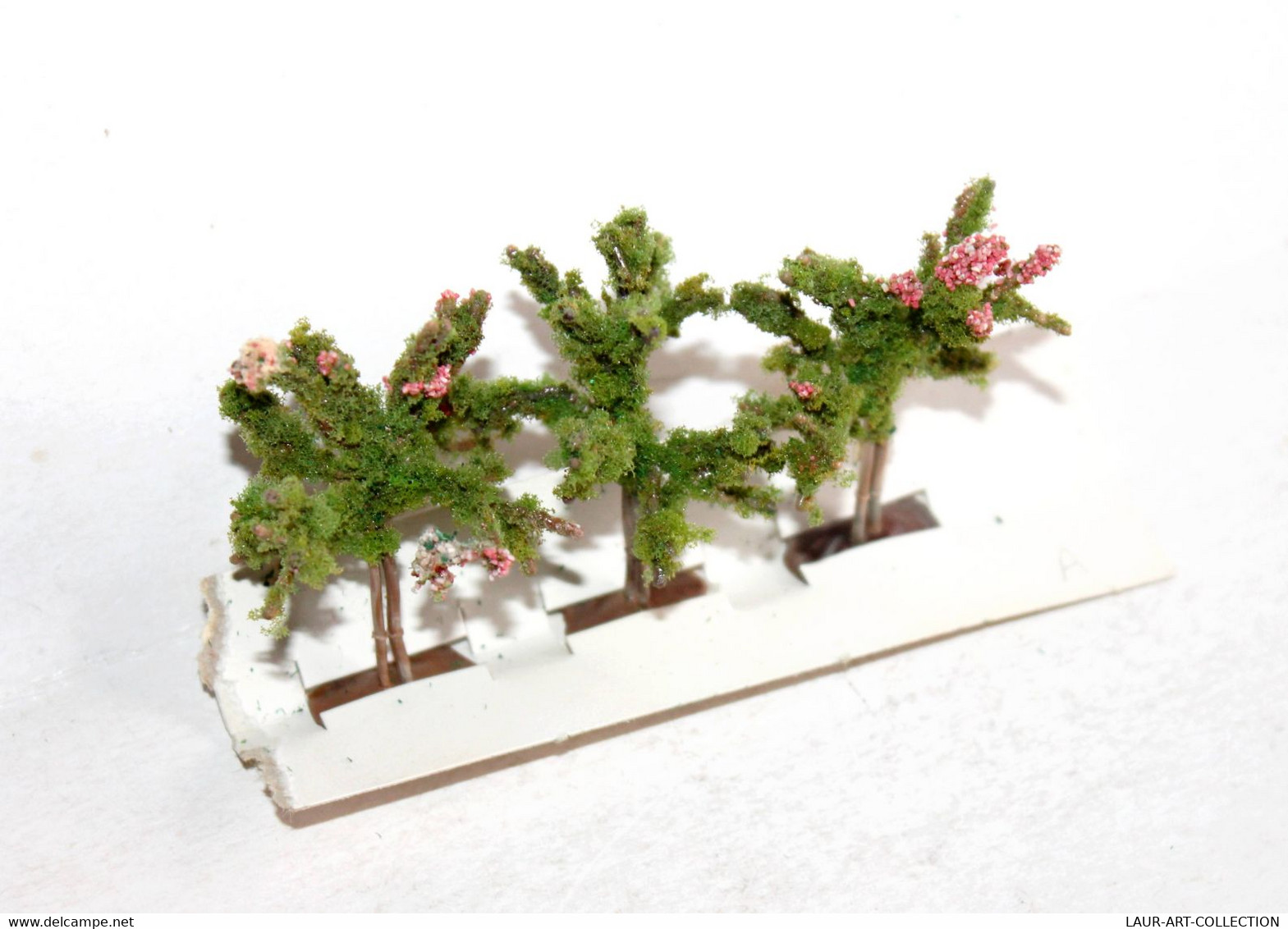 BUSCH - LOT De 3 ARBRE FLEUR, FRUIT FEUILLE MOUSSE DECOR PAYSAGE H:6cm MINIATURE - MODELISME FERROVIAIRE  (1712.74) - Streckendekoration