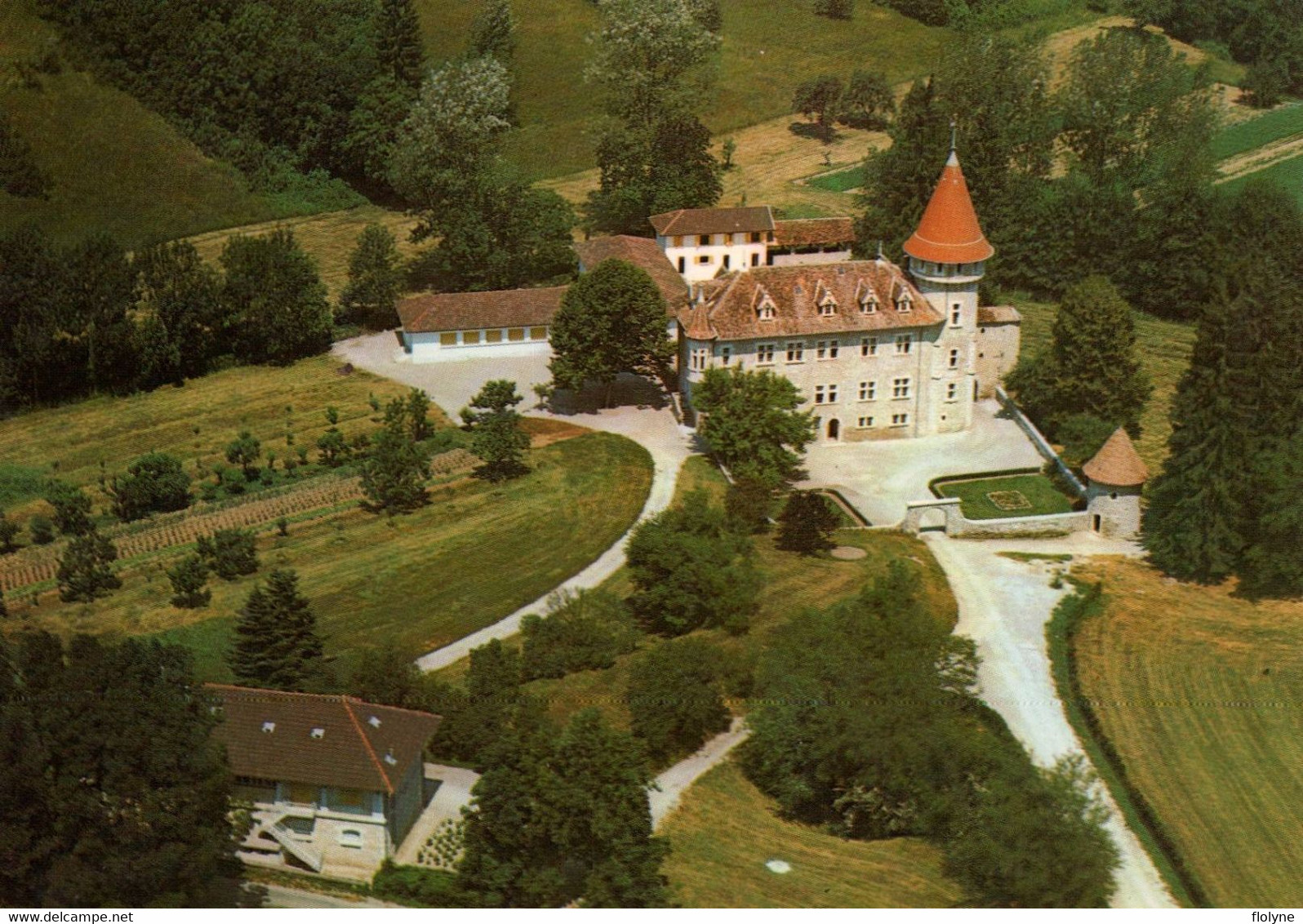 Yenne - Le Château De La Dragonnière - Yenne