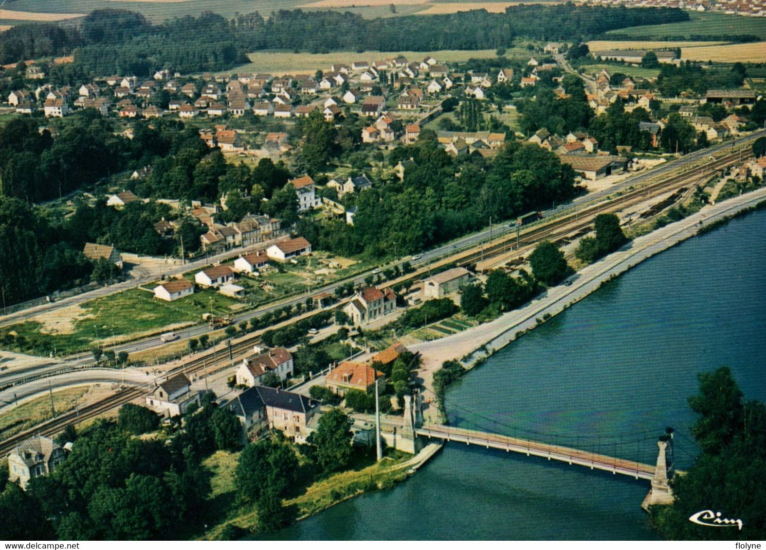 Précy Sur Oise - Vue Générale Aérienne De La Commune - Précy-sur-Oise