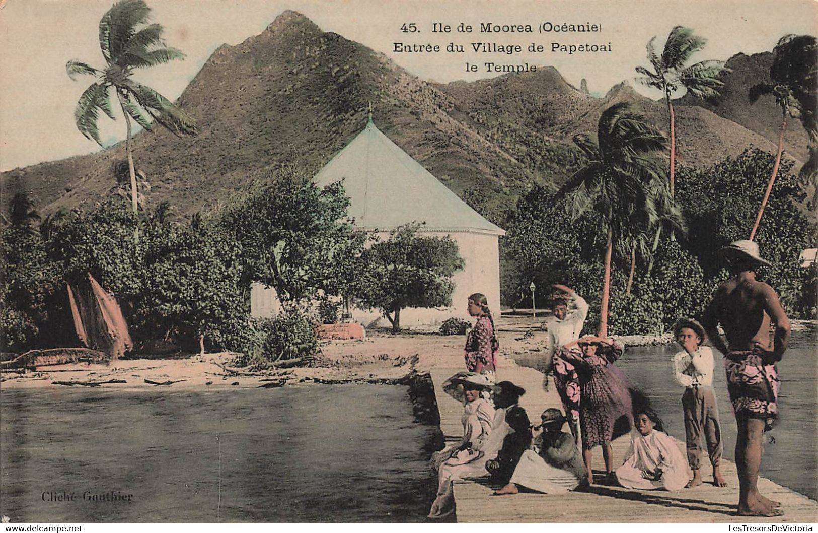 CPA TAHITI - Ile De Moorea - Entree Du Village De Papetoai - Le Temple - Animé - Cliché Gauthier - Tahiti