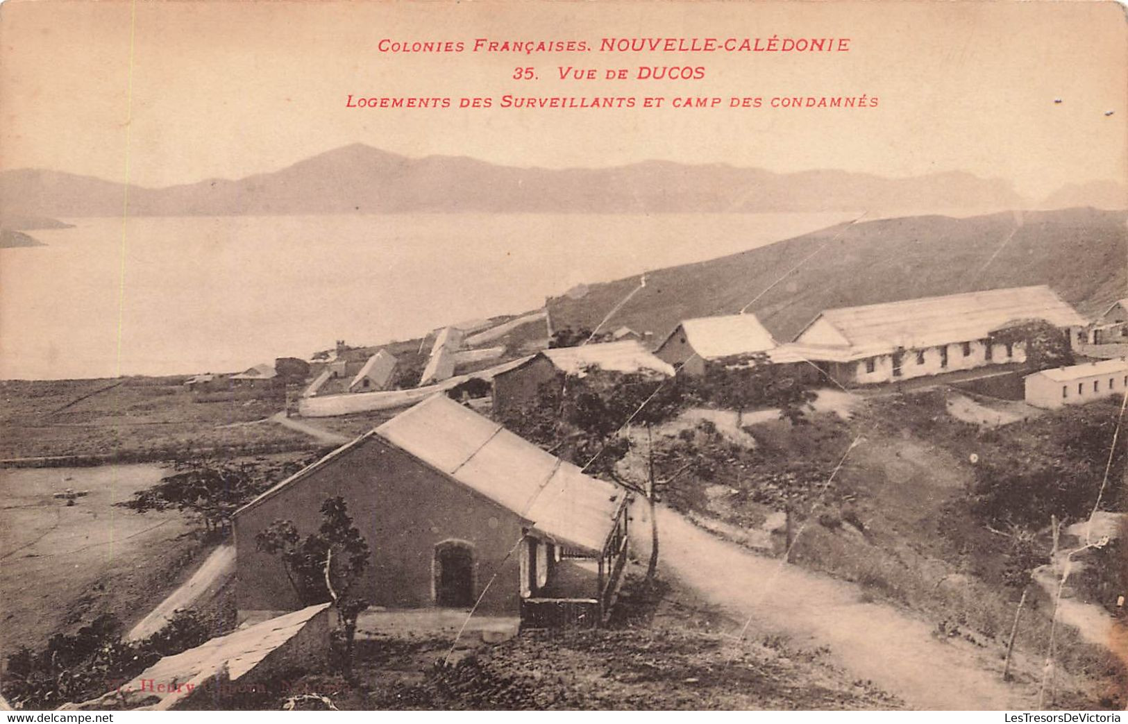 CPA NOUVELLE CALEDONIE - Vue De Ducos - Logements Des Surveillants Et Camp Des Condamnés - 1907 - Prisonniers - Nouvelle-Calédonie