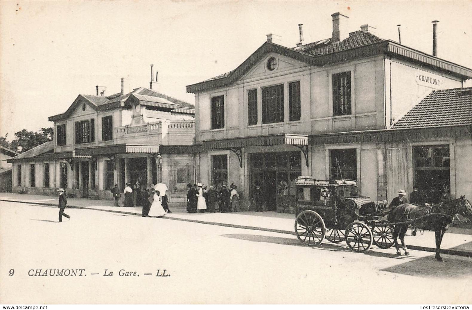 CPA Chaumont - La Gare - LL - Calèche - - Chaumont