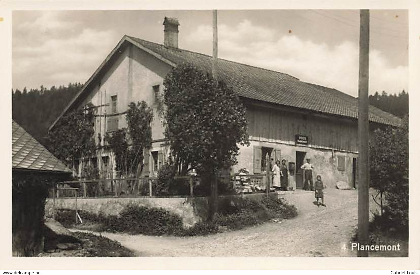 Plancemont Sur Couvet / Val De Travers Poste - Couvet