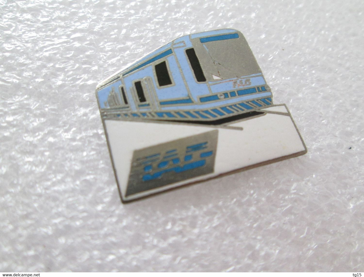 PIN'S    T A G   TRAMWAY  GRENOBLE  Email Grand Feu - Transports